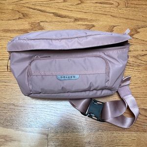 Colugo on the go organizer - diaper crossbody bag, diaper Fanny pack